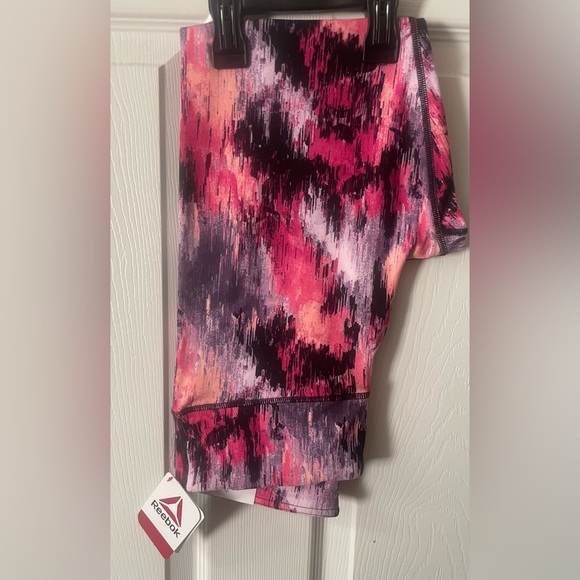 Girl’s Reebok leggings! NWT! - Picture 3 of 4